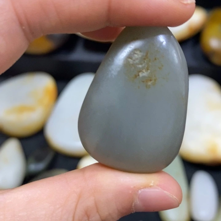 和田玉（糖玉）未镶嵌挂件