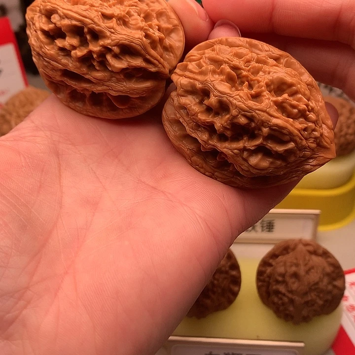 文玩核桃吊坠42尺大沽石642号