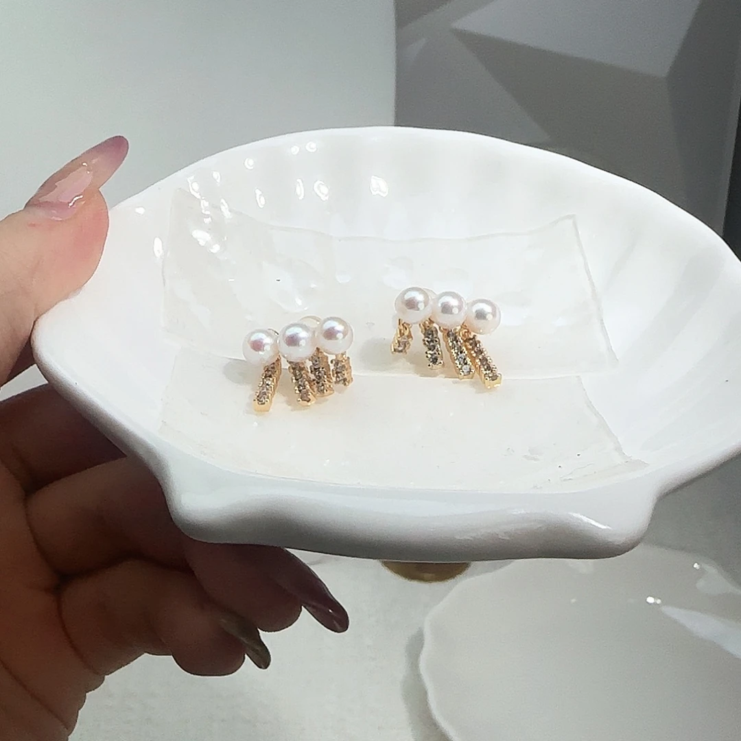 淡水珍珠未镶嵌耳饰