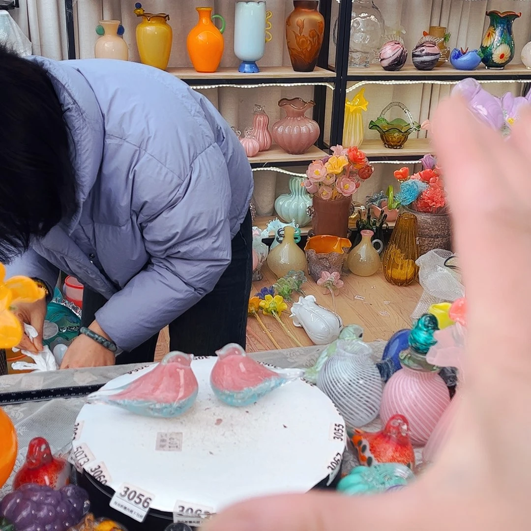 一对粉鸟福利家悦琉璃工艺品