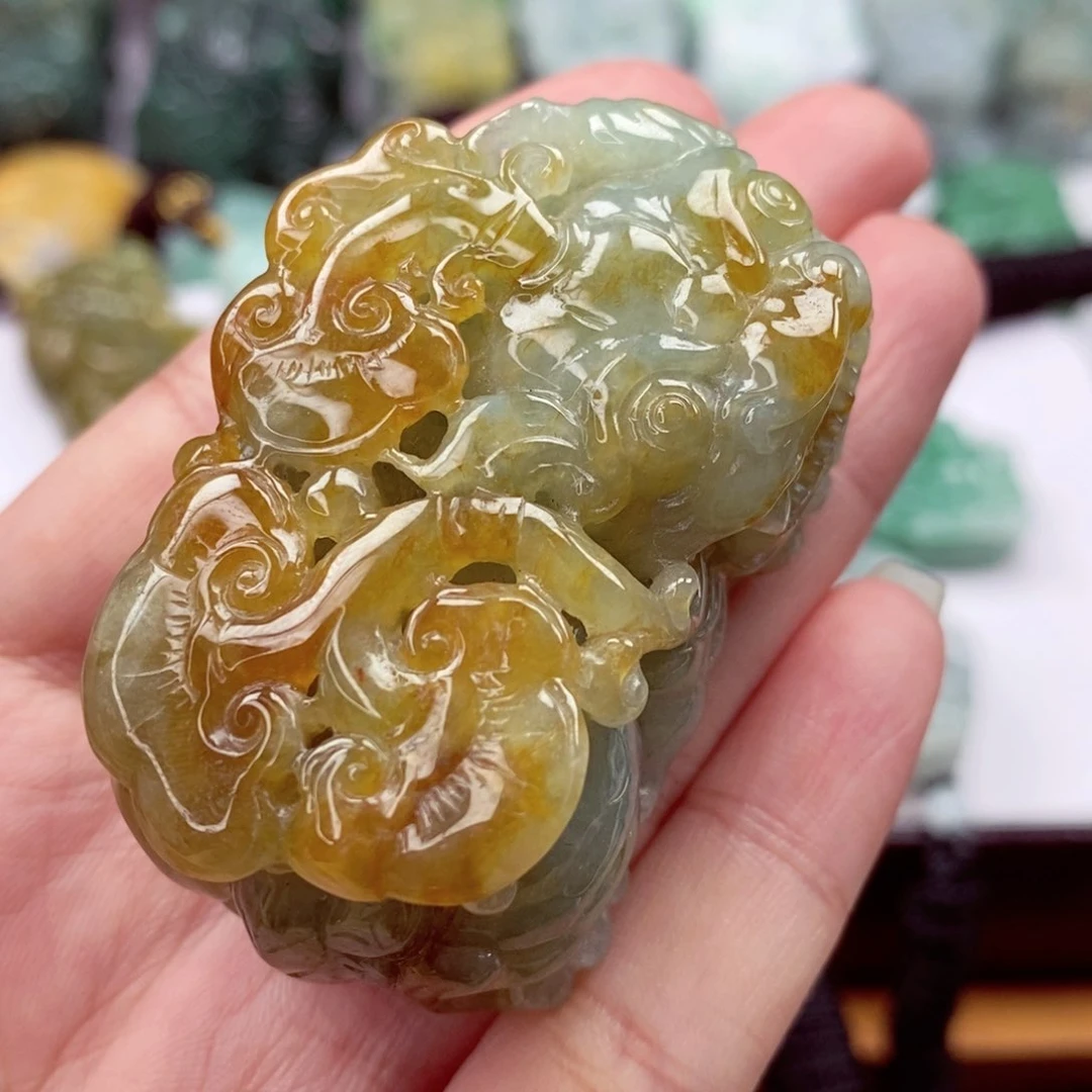 翡翠颈饰未镶嵌翡翠