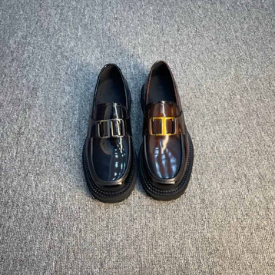 高端品质 纯皮时尚休闲男鞋W