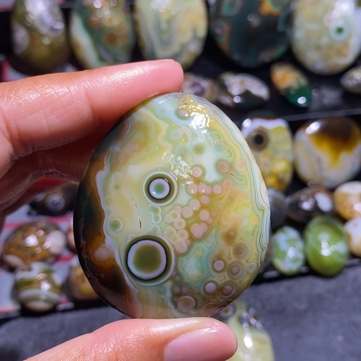 未镶嵌玛瑙/玉髓珠宝奇石