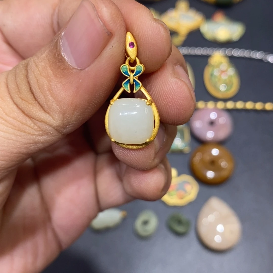 和田玉颈饰银S925镀金镶嵌