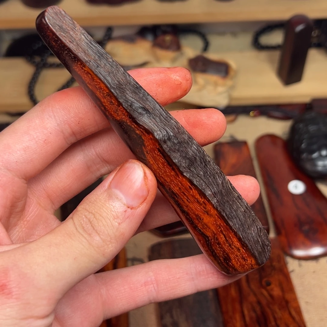 当***在小叶紫檀把件印度小叶紫檀