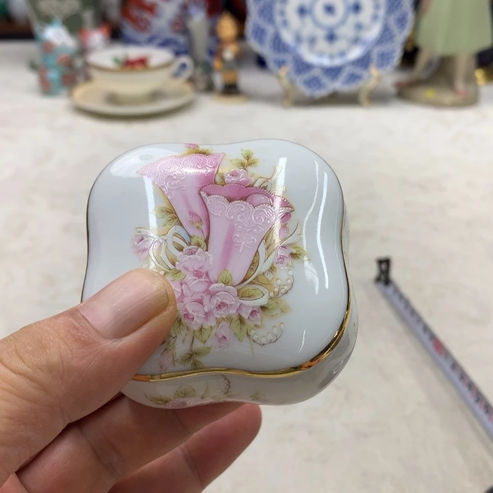 紫砂金瓷阁精品瓷器店