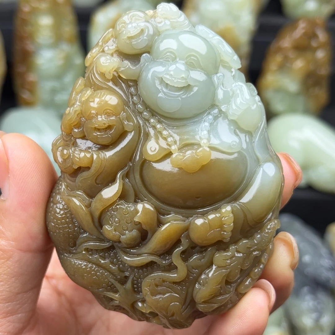 和田玉未镶嵌把件