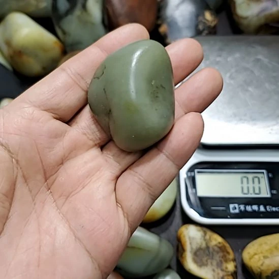 和田玉（糖玉）未镶嵌挂件