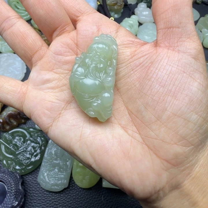 和田玉未镶嵌珠宝奇石