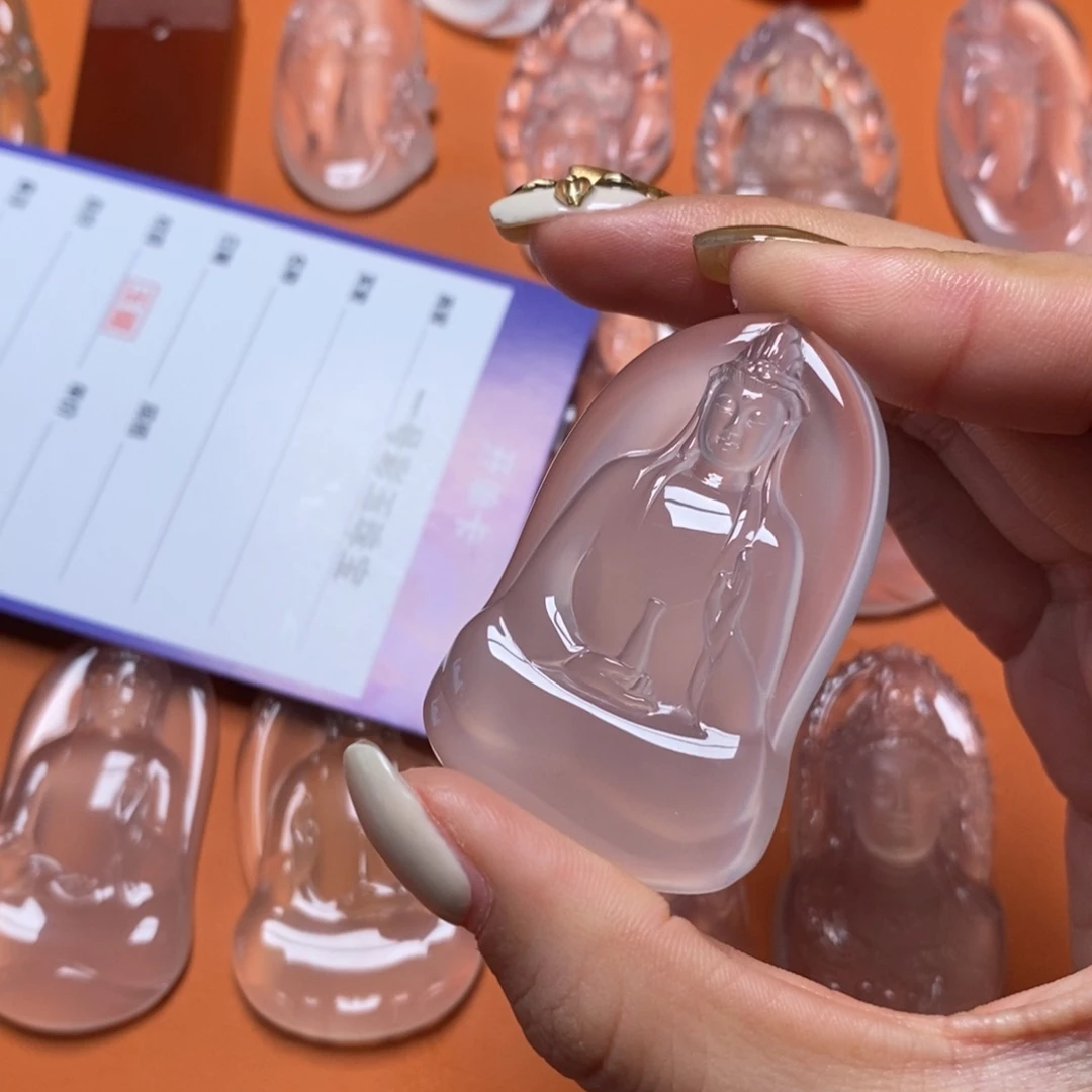 宇***风玛瑙/玉髓未镶嵌吊坠