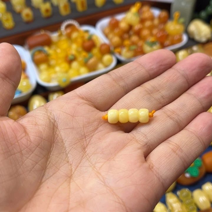 琥珀未镶嵌裸石卡7浓蜡墩一组精工微瑕