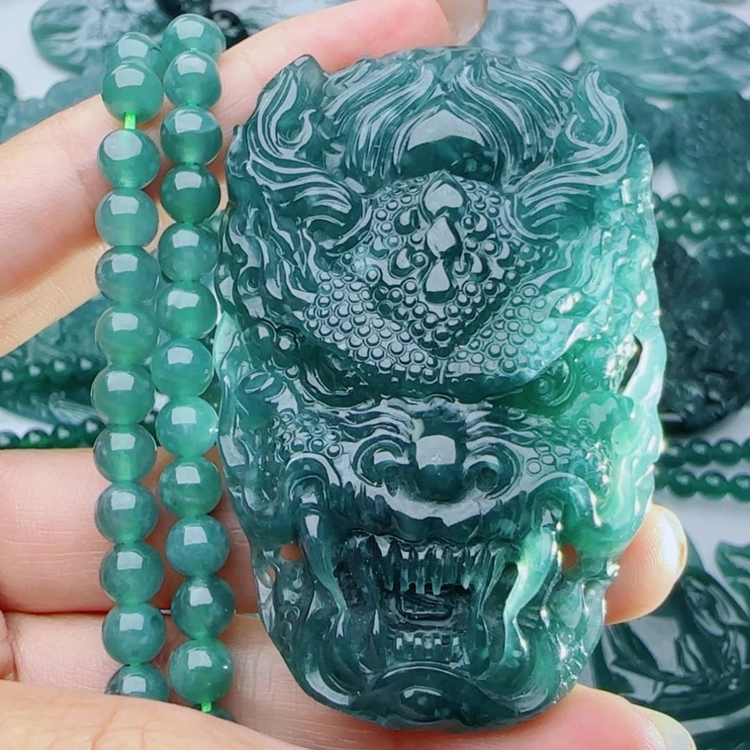 颈饰未镶嵌翡翠多样性发货天然的A货翡翠