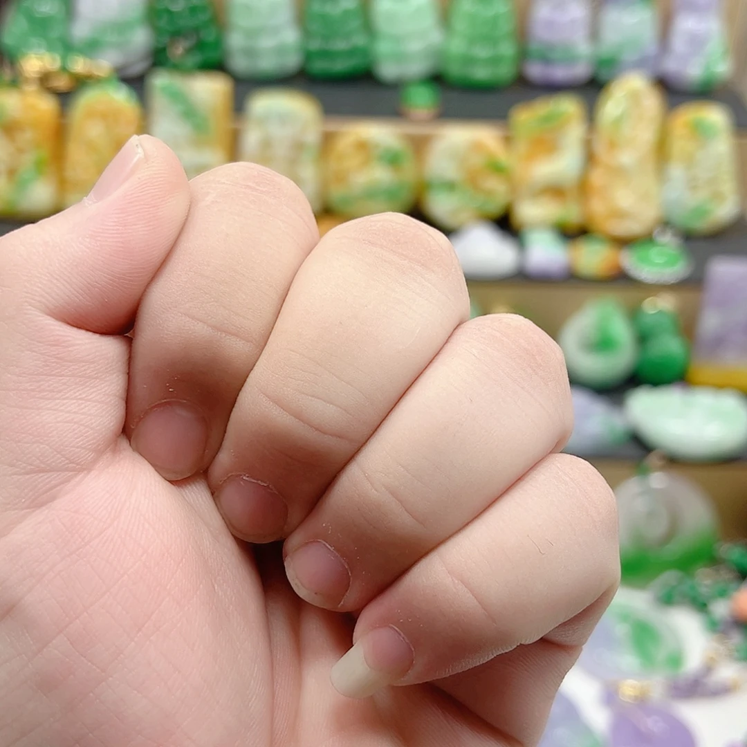 翡翠银S925镶嵌吊坠(赠链)