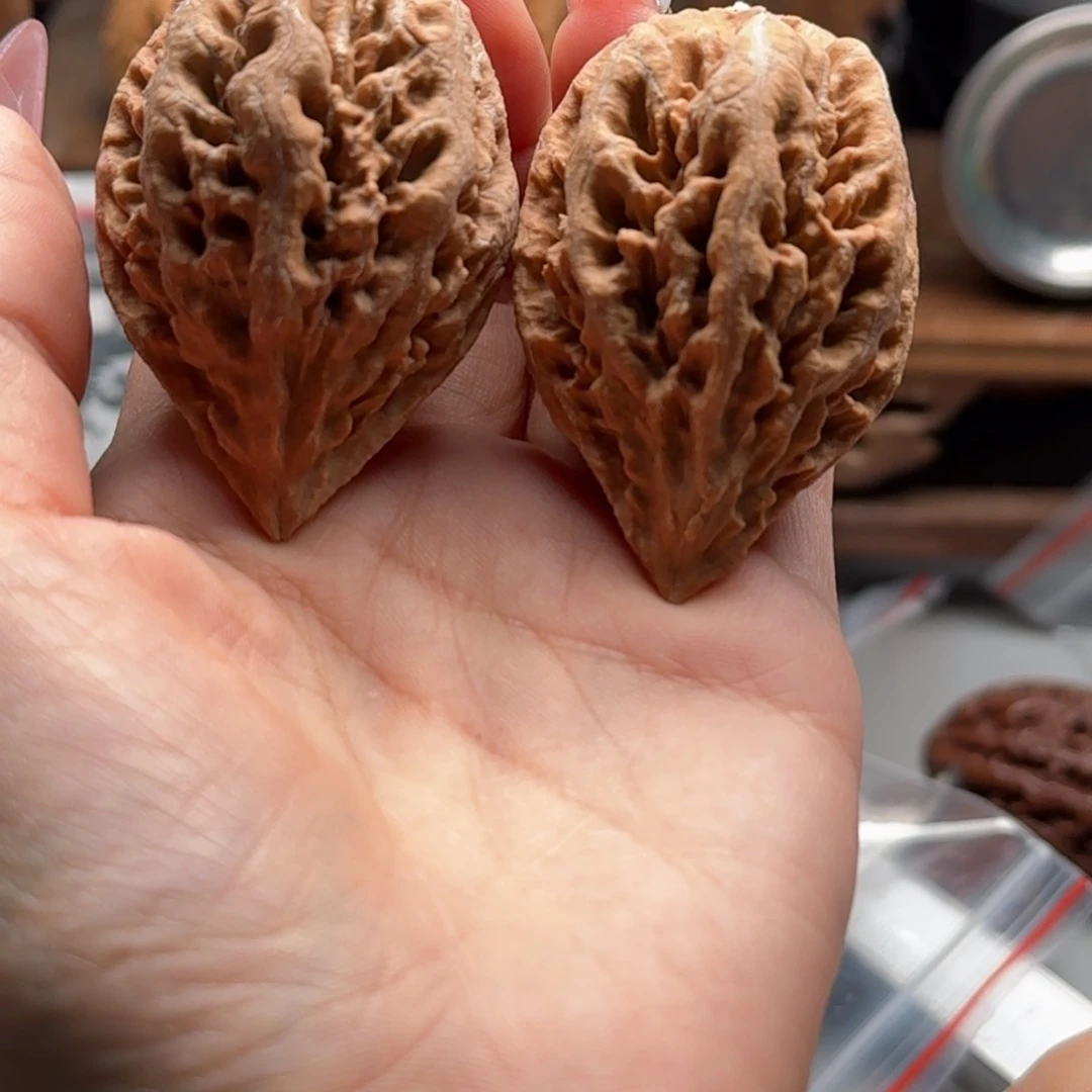 文玩核桃把件关东木子楸百核141花皮