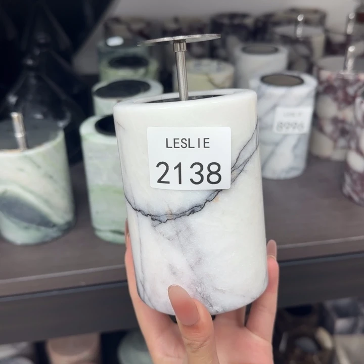 X2138.             福利