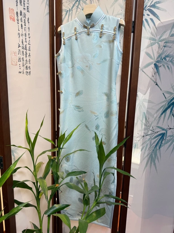 柿柿如意金通正绢古法手工旗袍