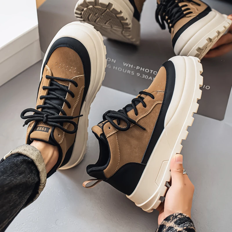 男鞋新款秋季复古百搭青少年男休闲厚底网红皮面高帮工装运动板鞋