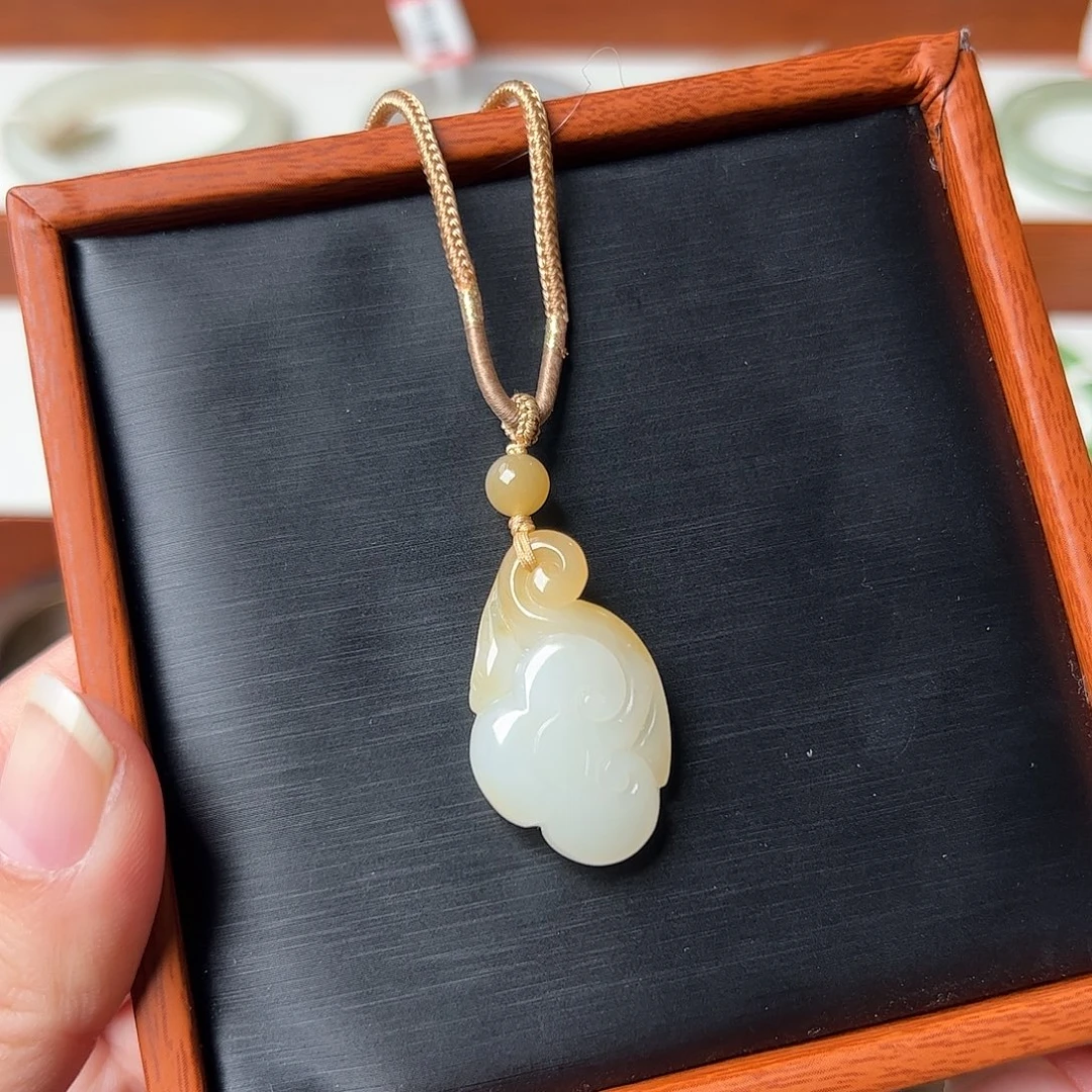 和田玉未镶嵌吊坠(不含链)