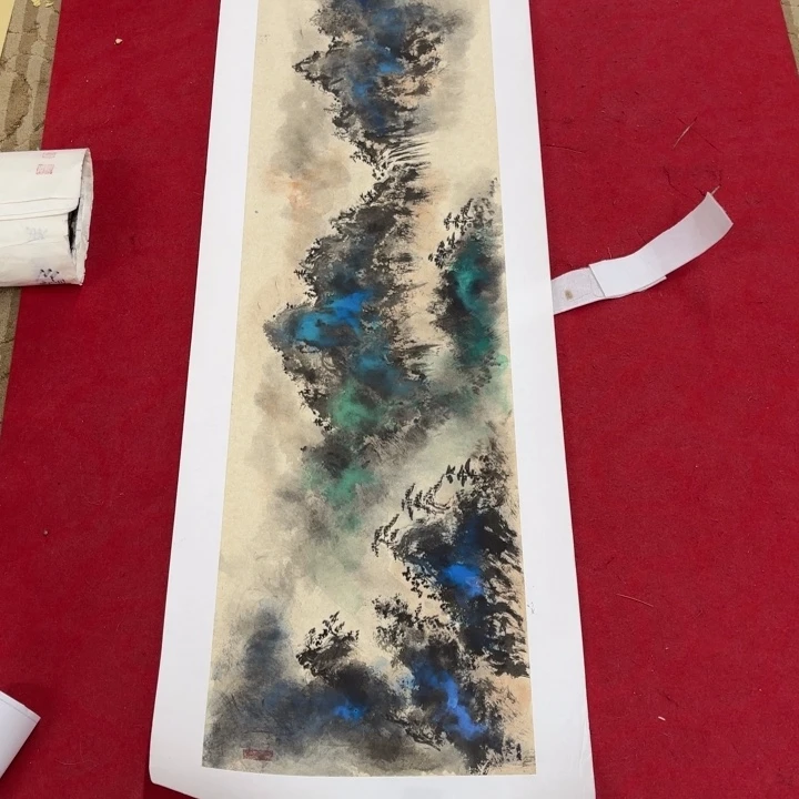 鄭***銭国画花鸟等图案为一体而得