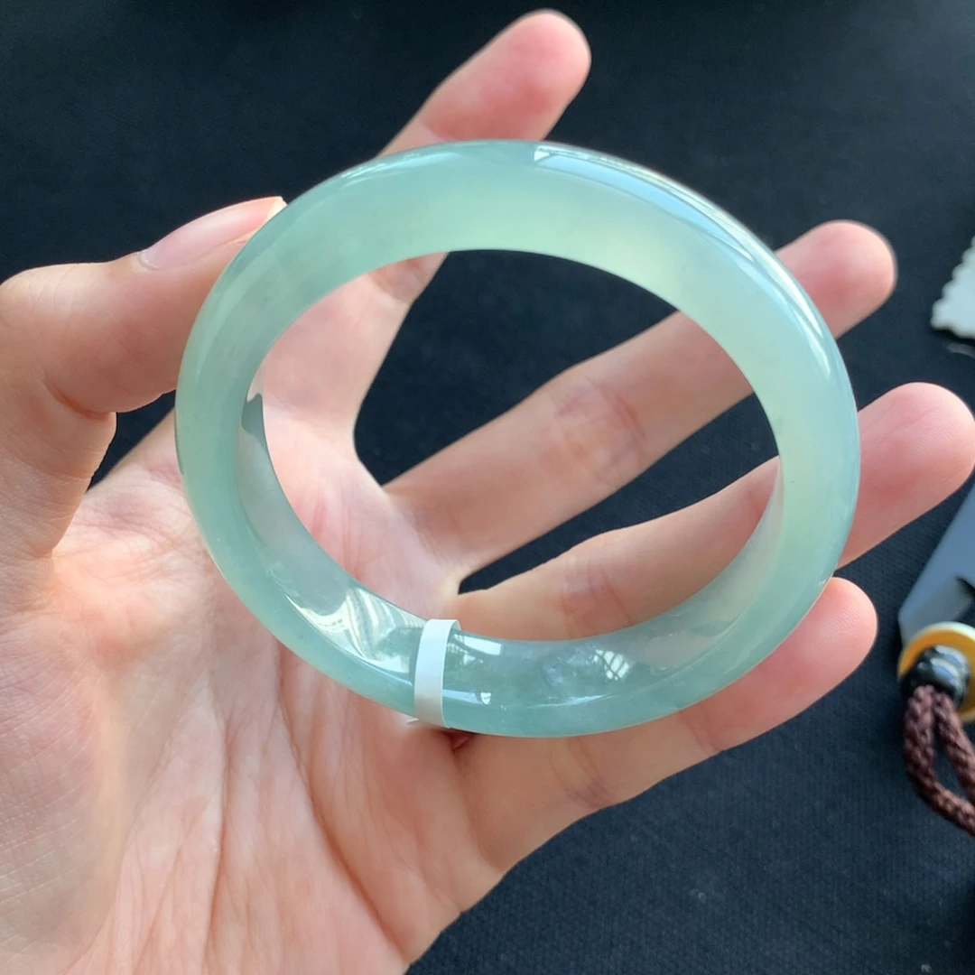 翡翠未镶嵌手镯翡翠
