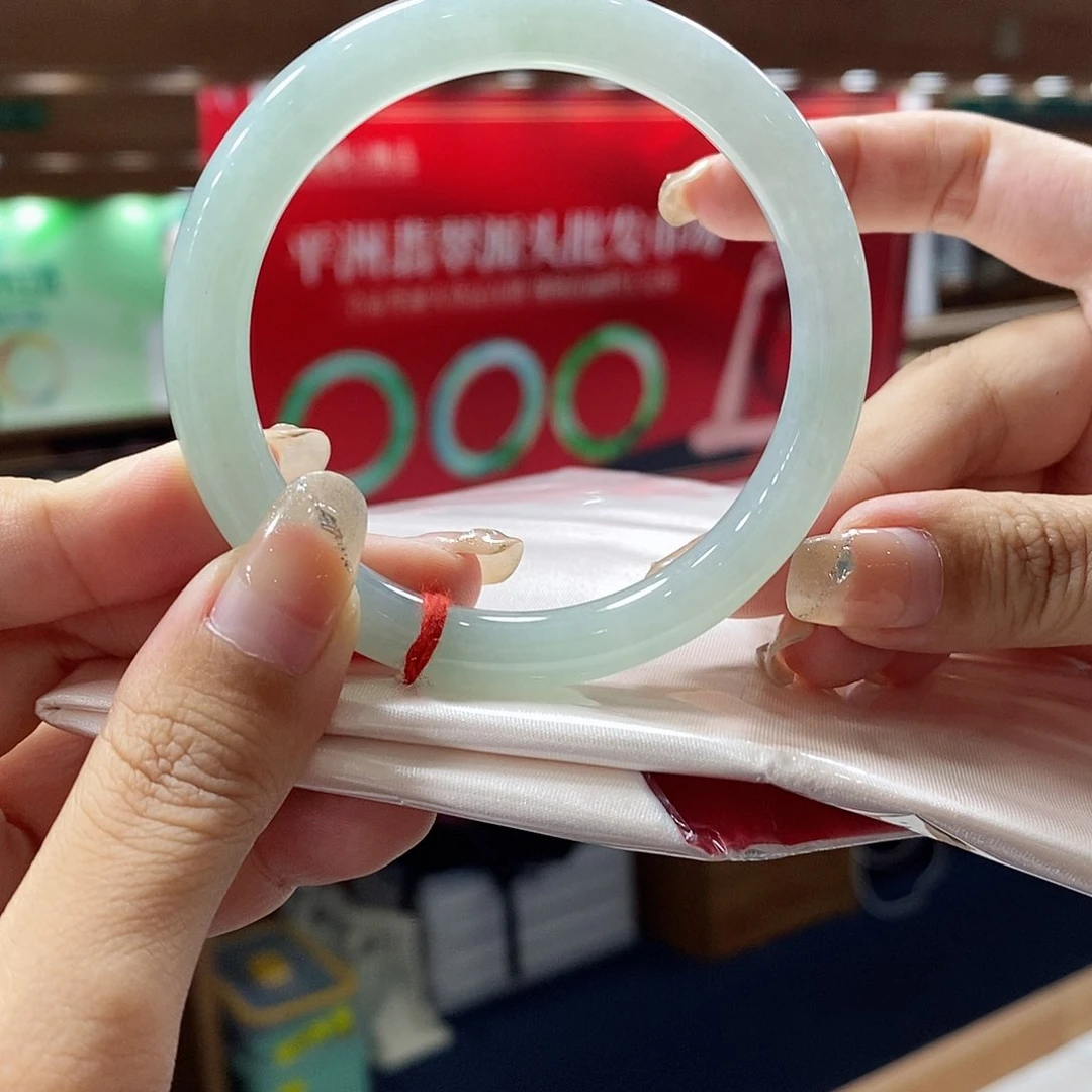 未镶嵌手镯翡翠翡翠