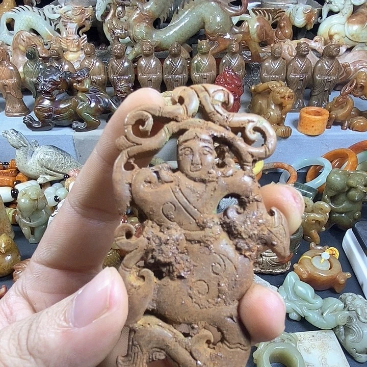 和田玉未镶嵌挂件