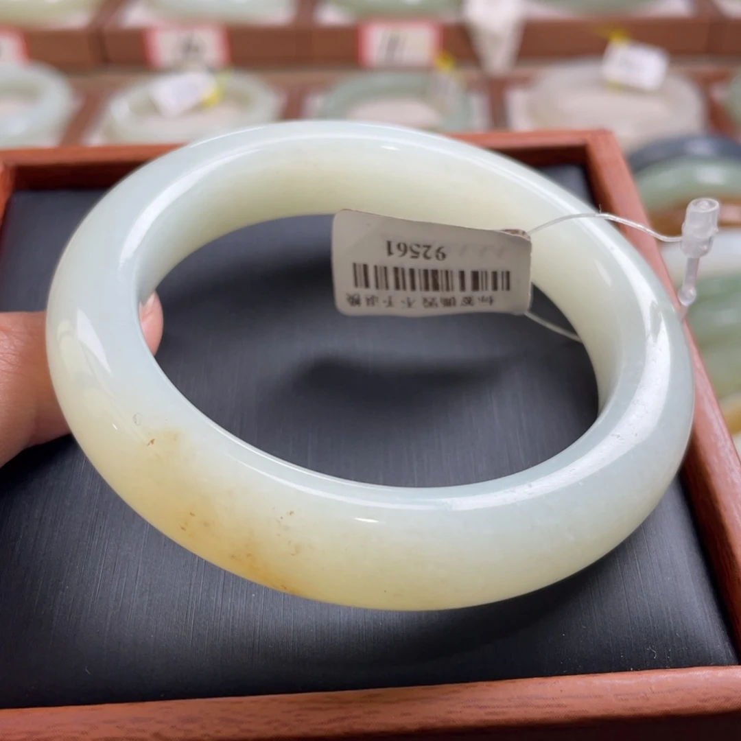 【闪购商品】和田玉手镯未镶嵌55.5。14