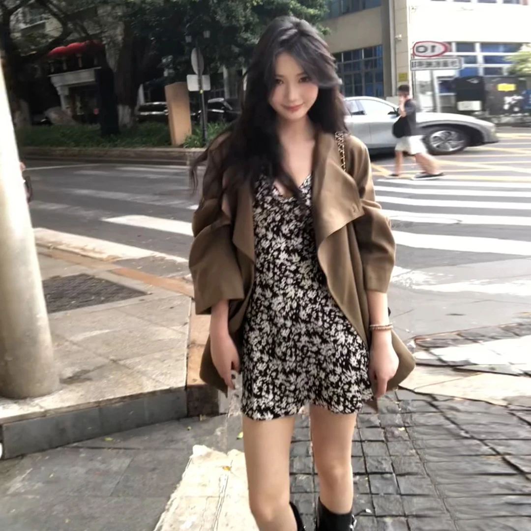 小个子风衣内搭打底气质碎花v领连衣裙子女装夏2025新款早秋穿搭