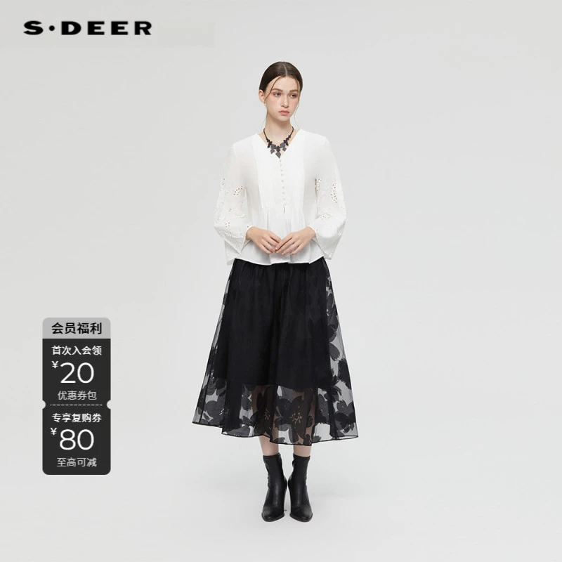 S·DEER圣迪奥女装镂空气质长袖白色短款时尚女秋季上衣S253Z0546