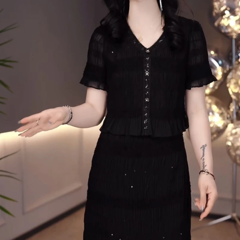 高档纯色冰丝面料连衣裙2025夏季新款洋气修身遮肉显瘦假两件裙子