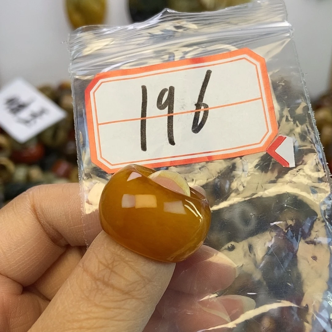 破***蝶蛇纹石玉未镶嵌戒指