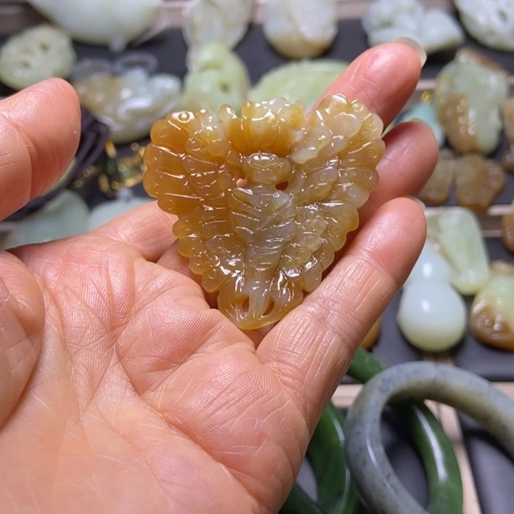 和田玉未镶嵌挂件