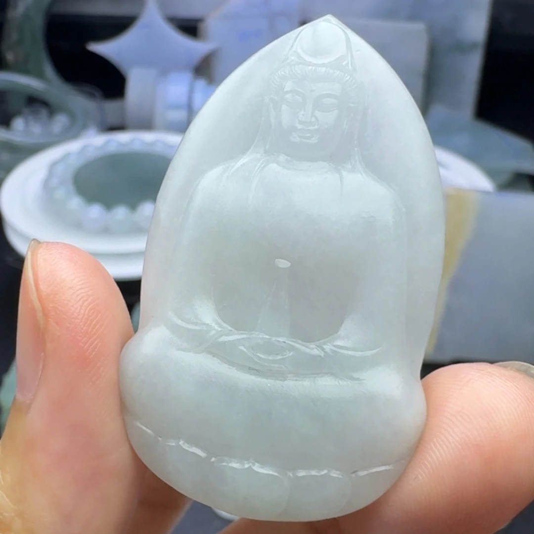 定制翡翠未镶嵌素衣观音
