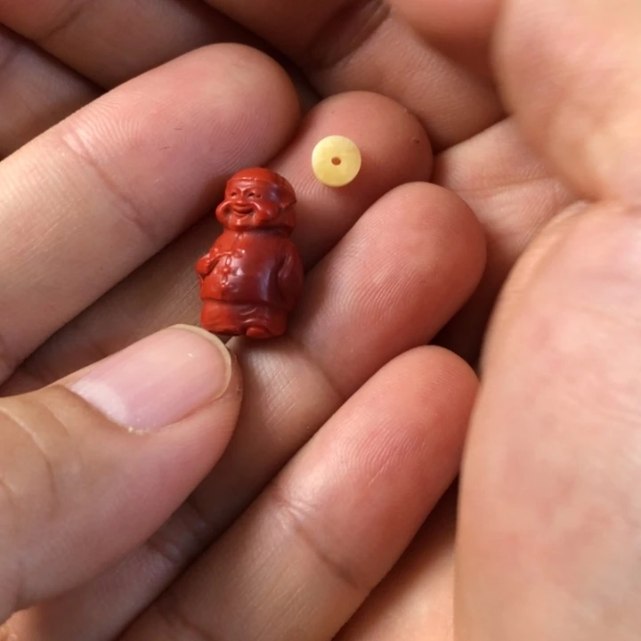 蜜蜡未镶嵌珠宝奇石