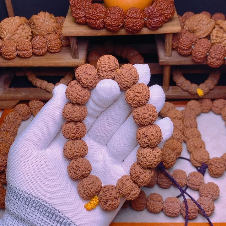 金刚菩提吊坠古龙梅花