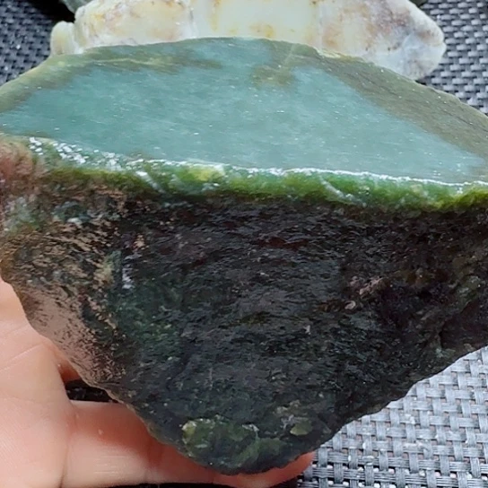 和田玉（糖玉）未镶嵌珠宝半成品