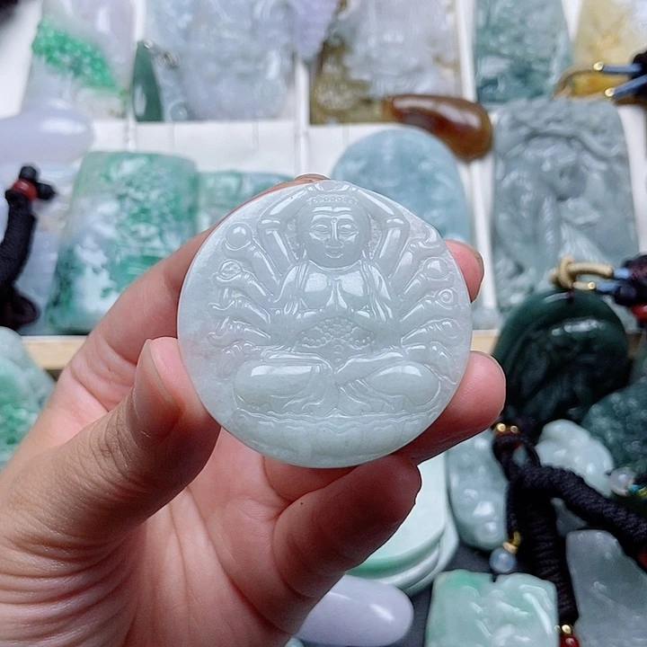 翡翠未镶嵌颈饰翡翠