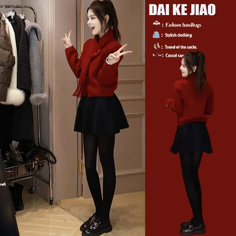 春季过年穿搭一整套女2025新款韩版可拆卸围巾针织衫短裙两件套装