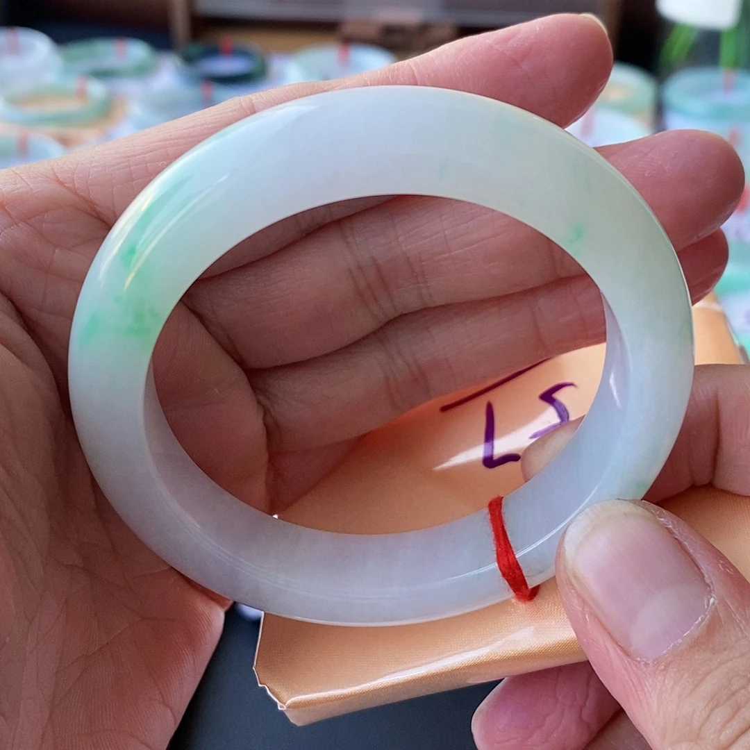 翡翠手镯未镶嵌28号链接