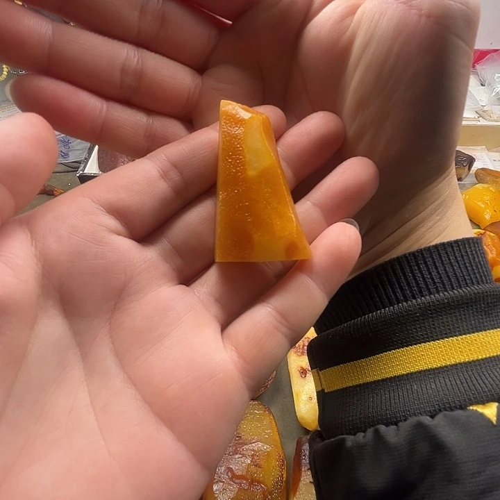 定制琥珀未镶嵌纯天然蜜蜡吊坠