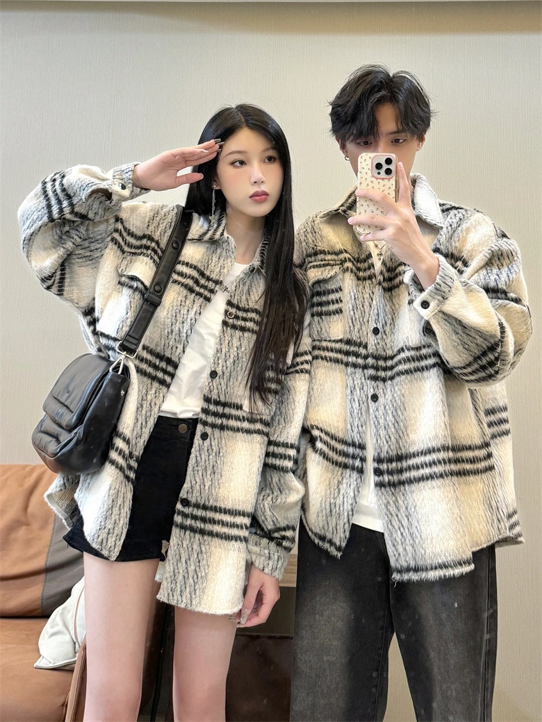 情侣装秋冬季新款复古韩版翻领宽松毛呢外套一男一女慵懒风时尚潮