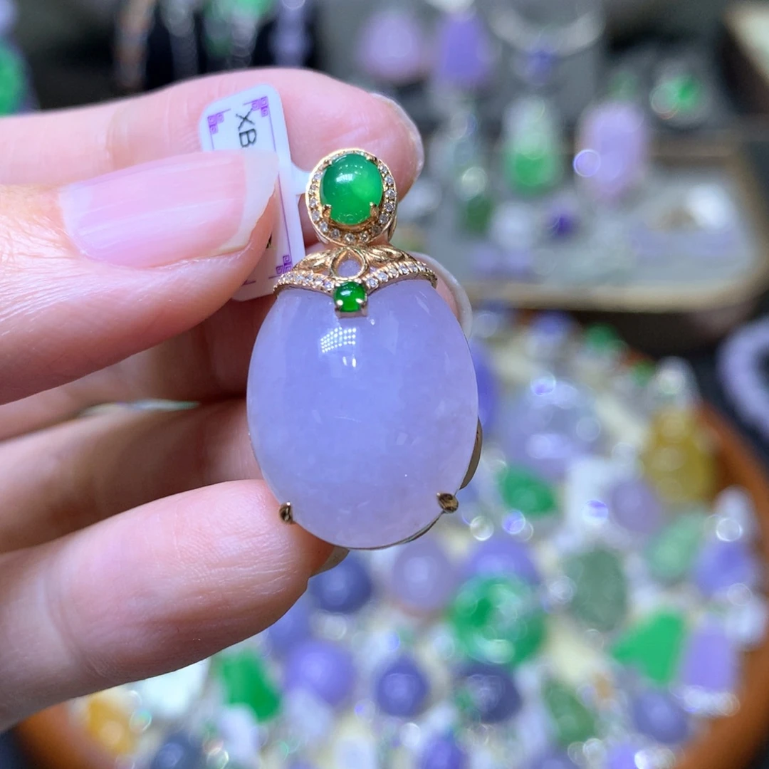 【闪购商品】翡翠颈饰18K金镶嵌翡翠吊坠项链