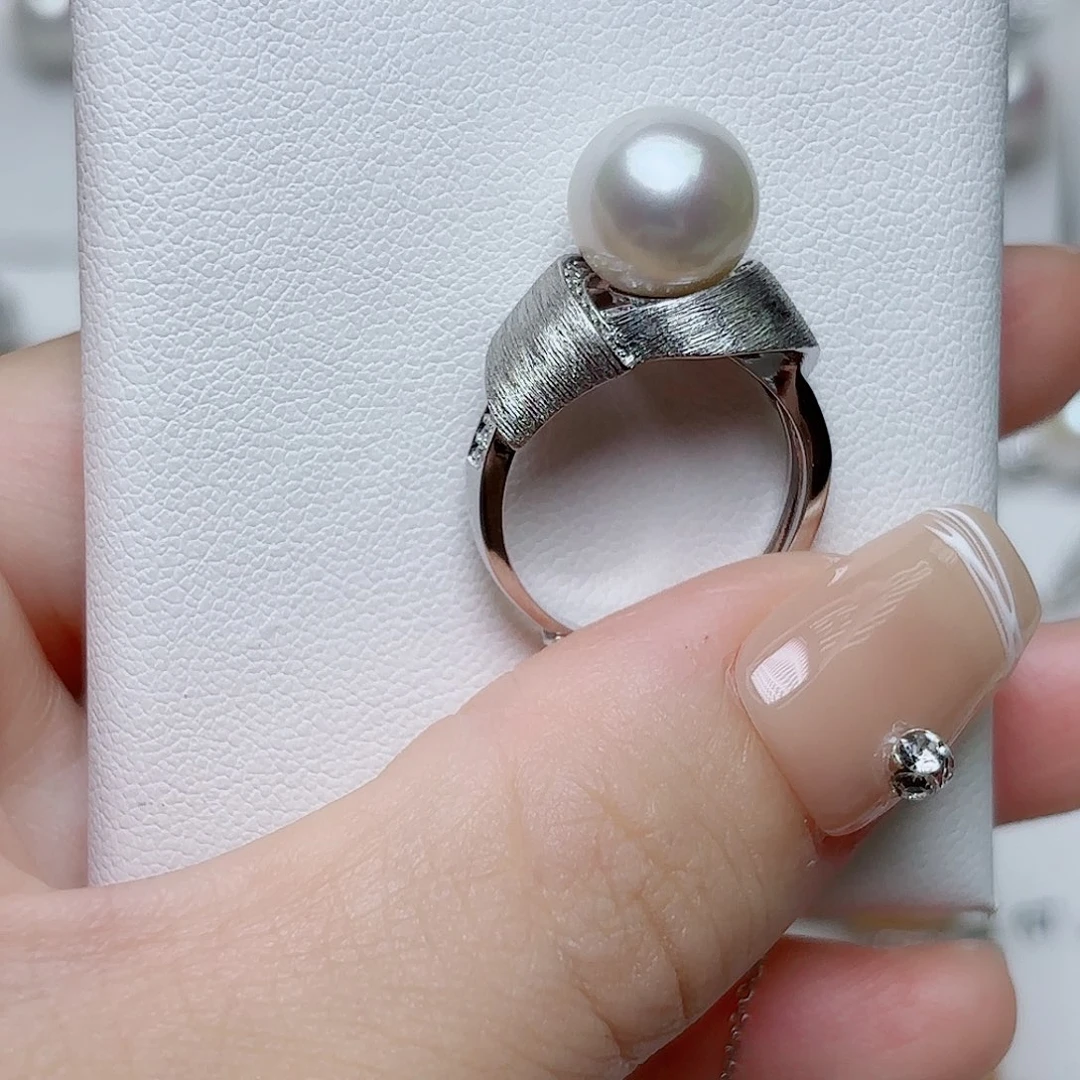 喝***吧淡水珍珠银S925镶嵌颈饰