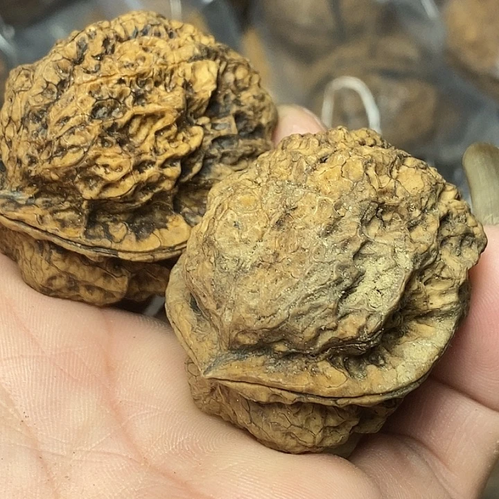文玩核桃把件志成云铁文玩84