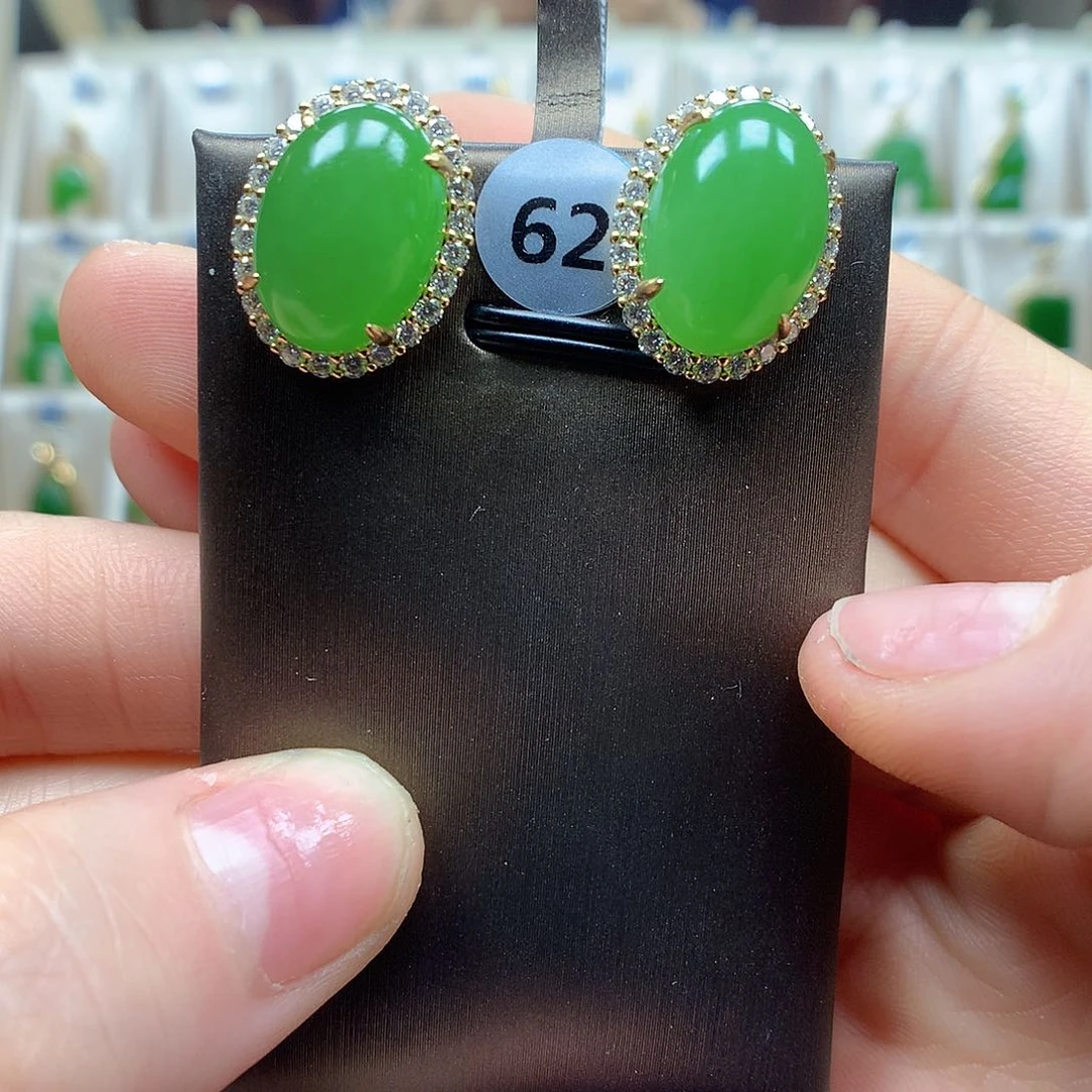 和田玉耳饰18K金镶嵌10×14