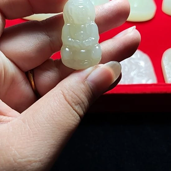 铁合金花岗石观音吊坠