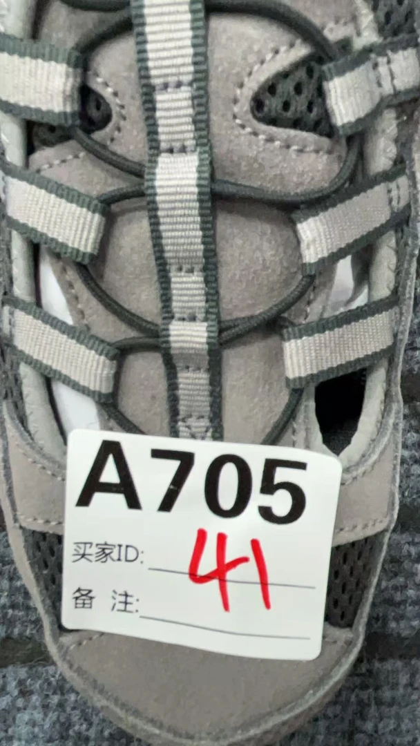 男女户外休闲鞋a705
