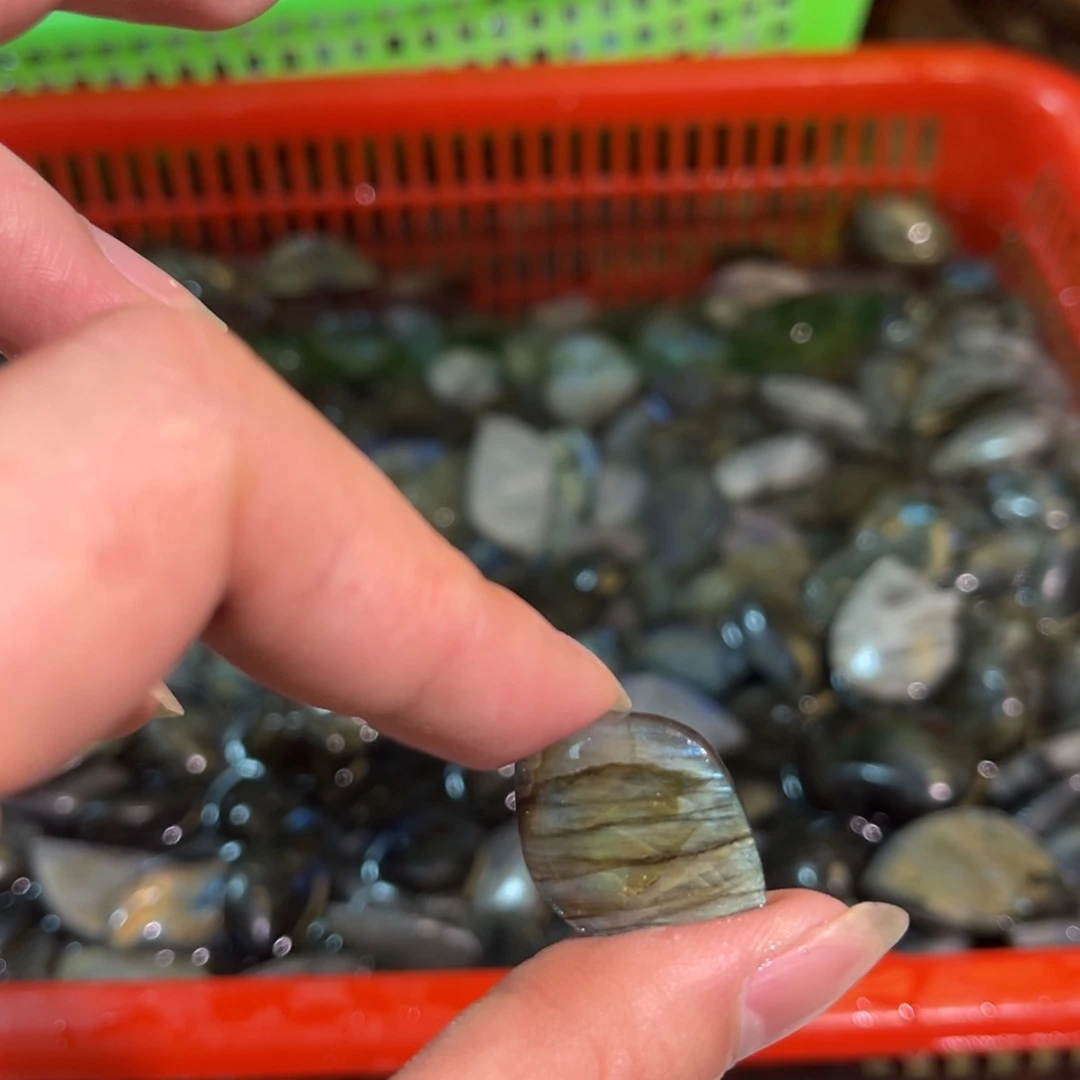 拉长石吊坠未镶嵌玉**u