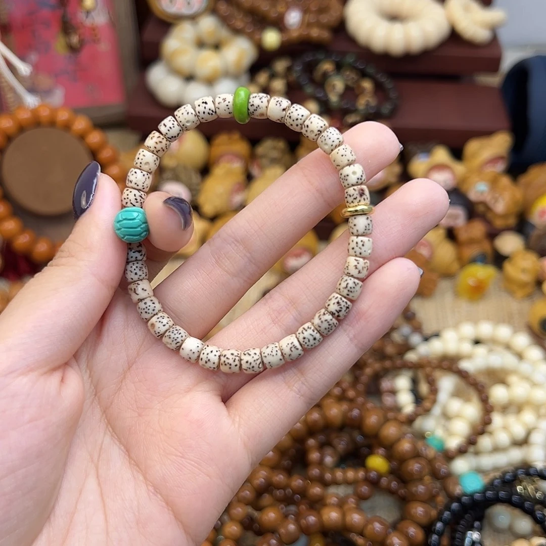 星月菩提吊坠糖***?星月菩提手串