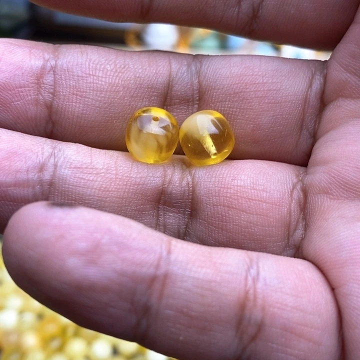 琥珀裸石未镶嵌9号9.1*7.9左右2颗